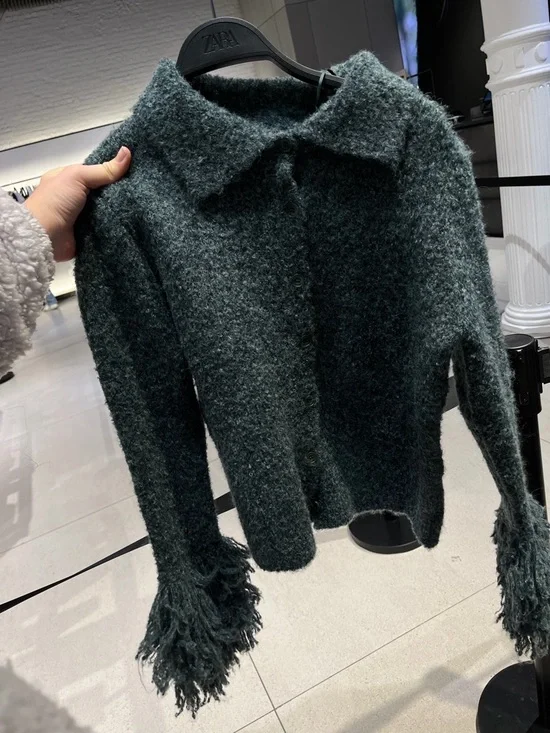 Zara Dark Green Textured sweater with Faux-Fur Cuffs - Picture 2 of 3